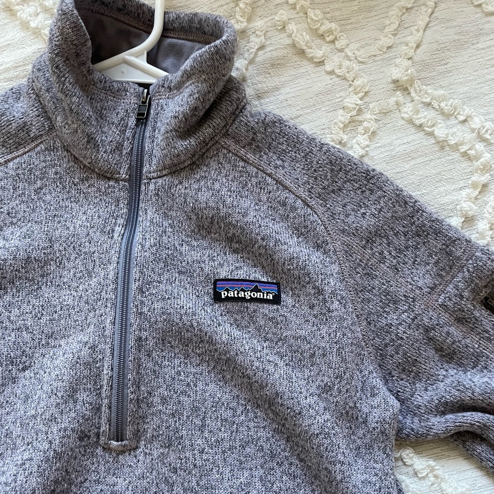 Patagonia- women's better sweater 1/4 zip